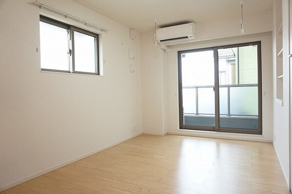 ネオ・グレイス 蕨の物件内観写真